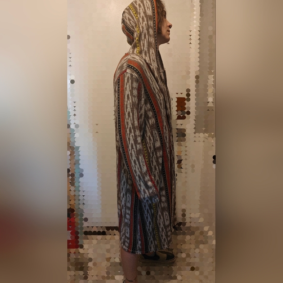 Triangular Animal Print Knit Cardigan - Picture 4 of 6